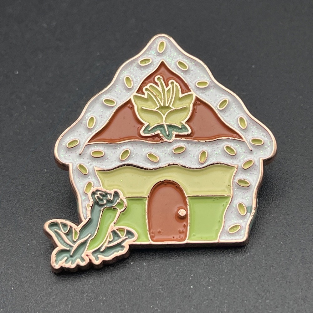 Loungefly‎ Disney Princess And The Frog Gingerbread House Lapel Pin